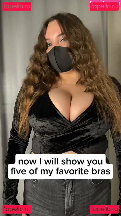 bustyfox1 Onlyfans Photo Gallery 