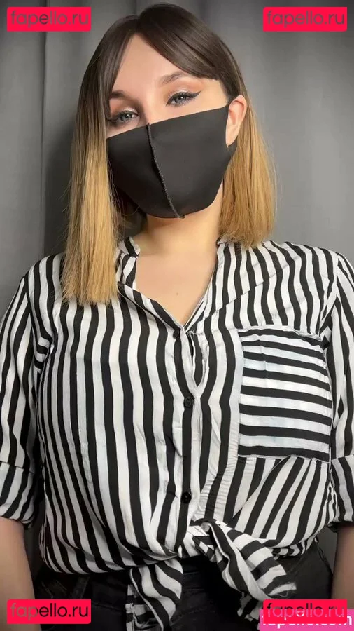 bustyfox1 Onlyfans Photo Gallery 