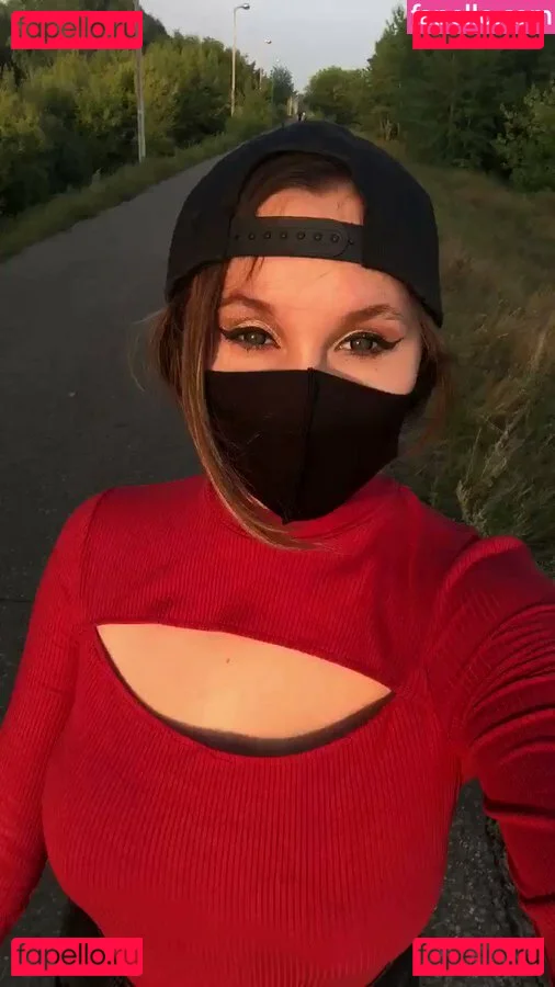 bustyfox1 Onlyfans Photo Gallery 