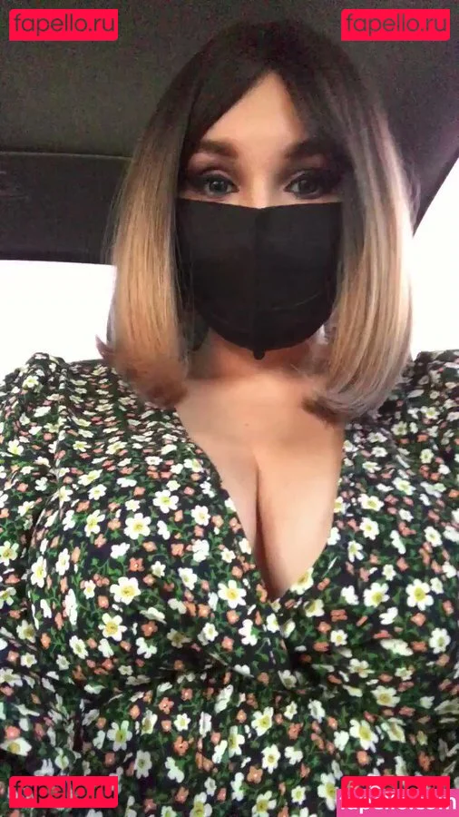 bustyfox1 Onlyfans Photo Gallery 