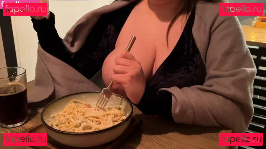 bustyfox1 Onlyfans Photo Gallery 