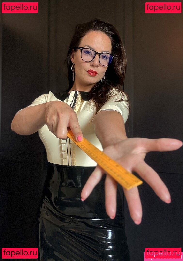 latexmila Nude Onlyfans Photo 4