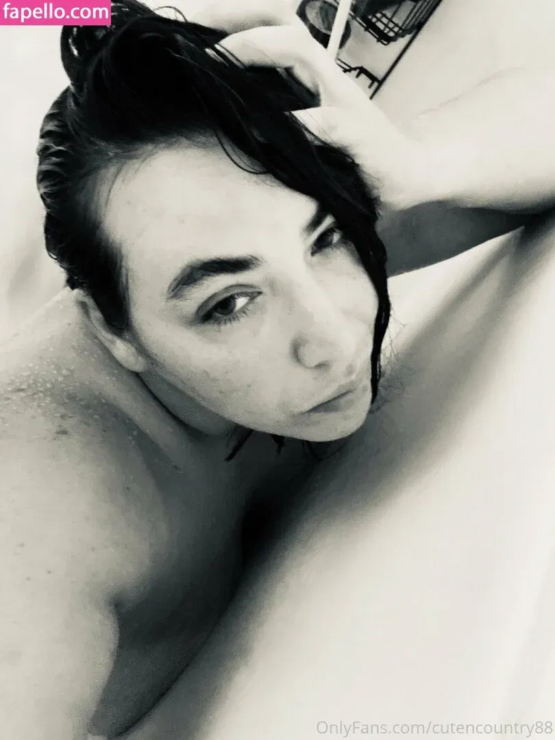 cutencountry88 Onlyfans Photo Gallery 