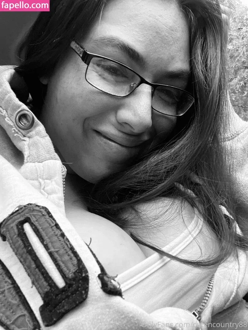 cutencountry88 Onlyfans Photo Gallery 