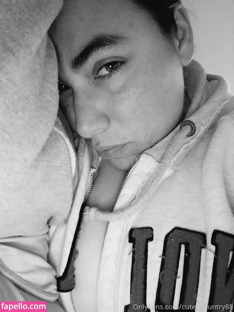 cutencountry88 Onlyfans Photo Gallery 