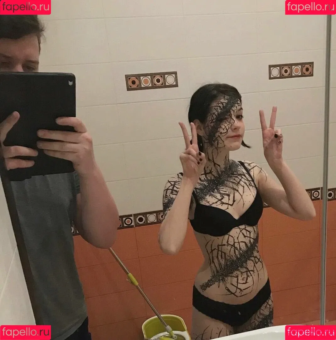 tenletters Onlyfans Photo Gallery 