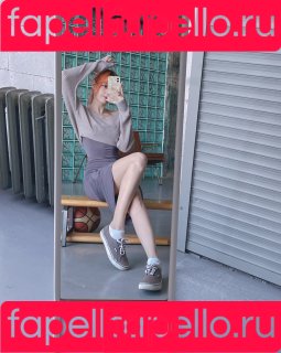 tenletters Onlyfans Photo Gallery 