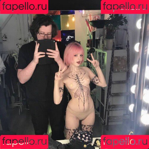 tenletters Onlyfans Photo Gallery 