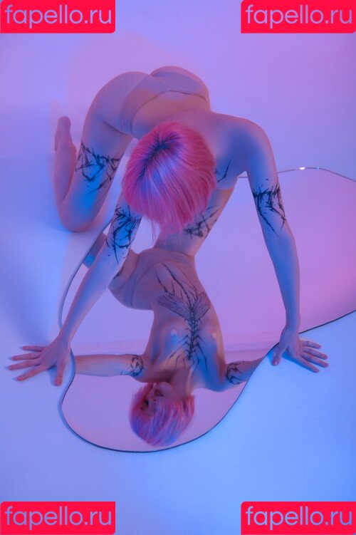 tenletters Onlyfans Photo Gallery 