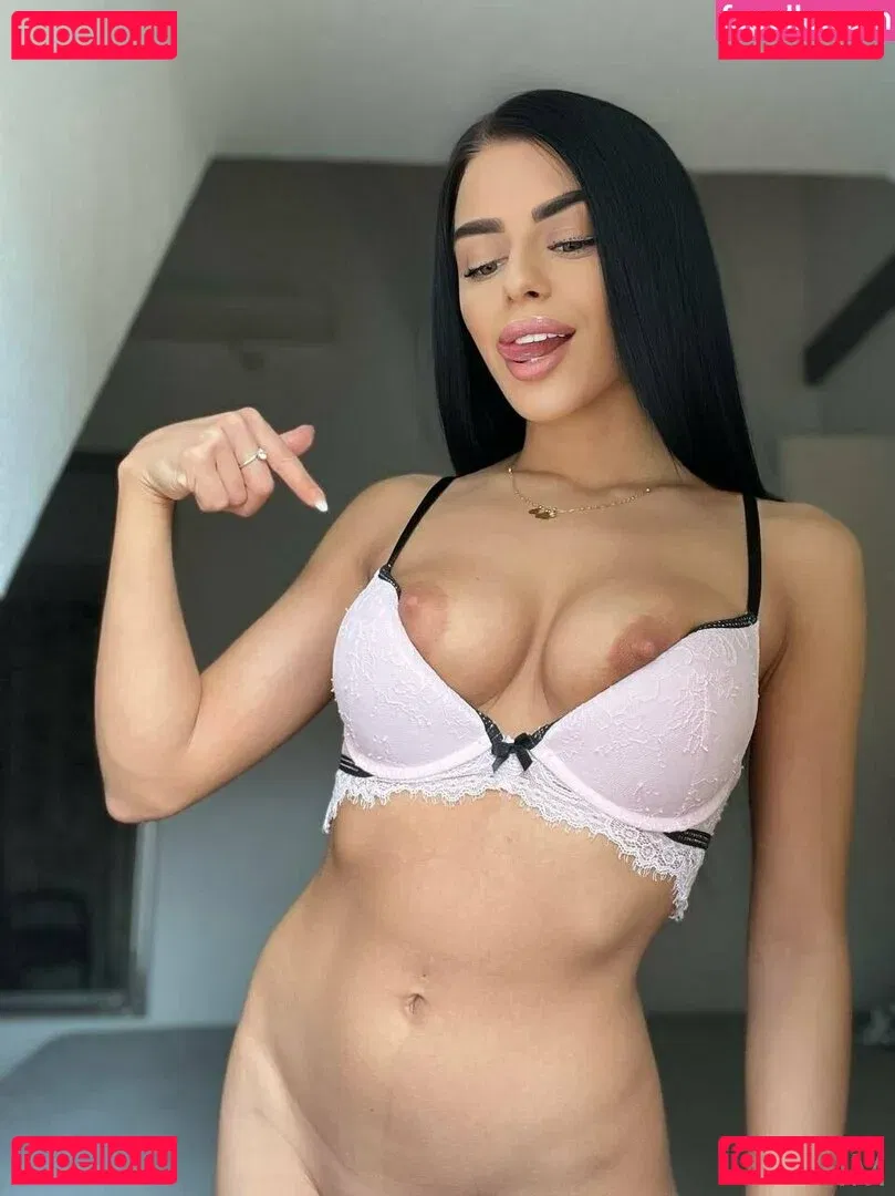 nataliemonroe Onlyfans Photo Gallery 