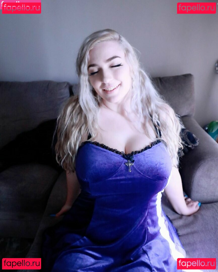 tinysadrose Nude Onlyfans Photo 8