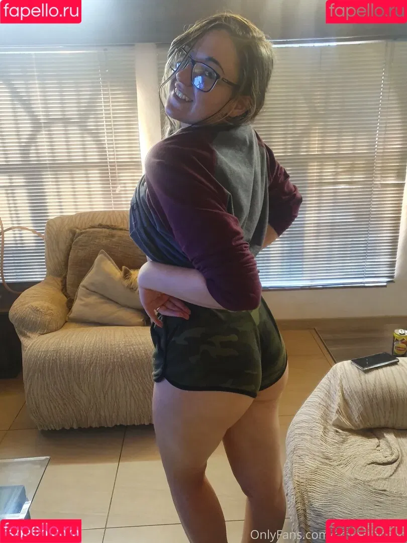 Chivetteneyq Onlyfans Photo Gallery 