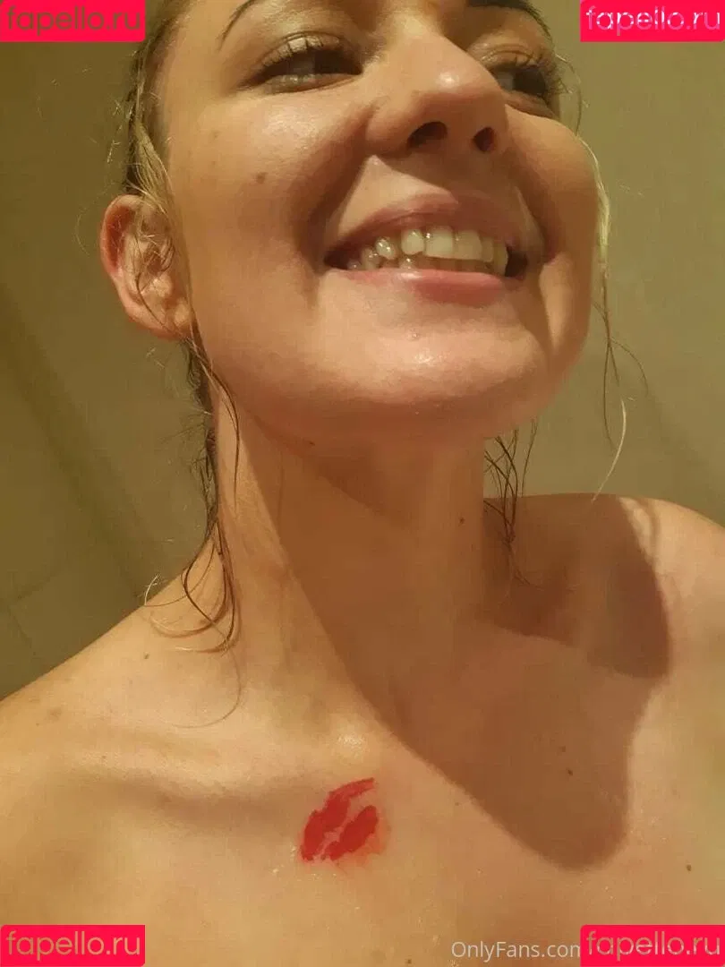 Chivetteneyq Onlyfans Photo Gallery 