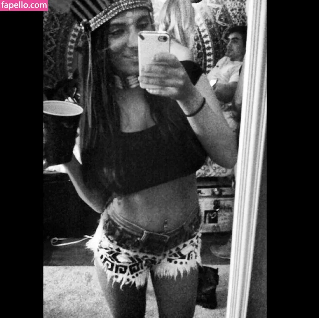 Emma Lynn Slavin Onlyfans Photo Gallery 