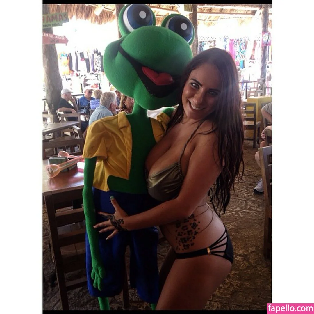 Emma Lynn Slavin Onlyfans Photo Gallery 