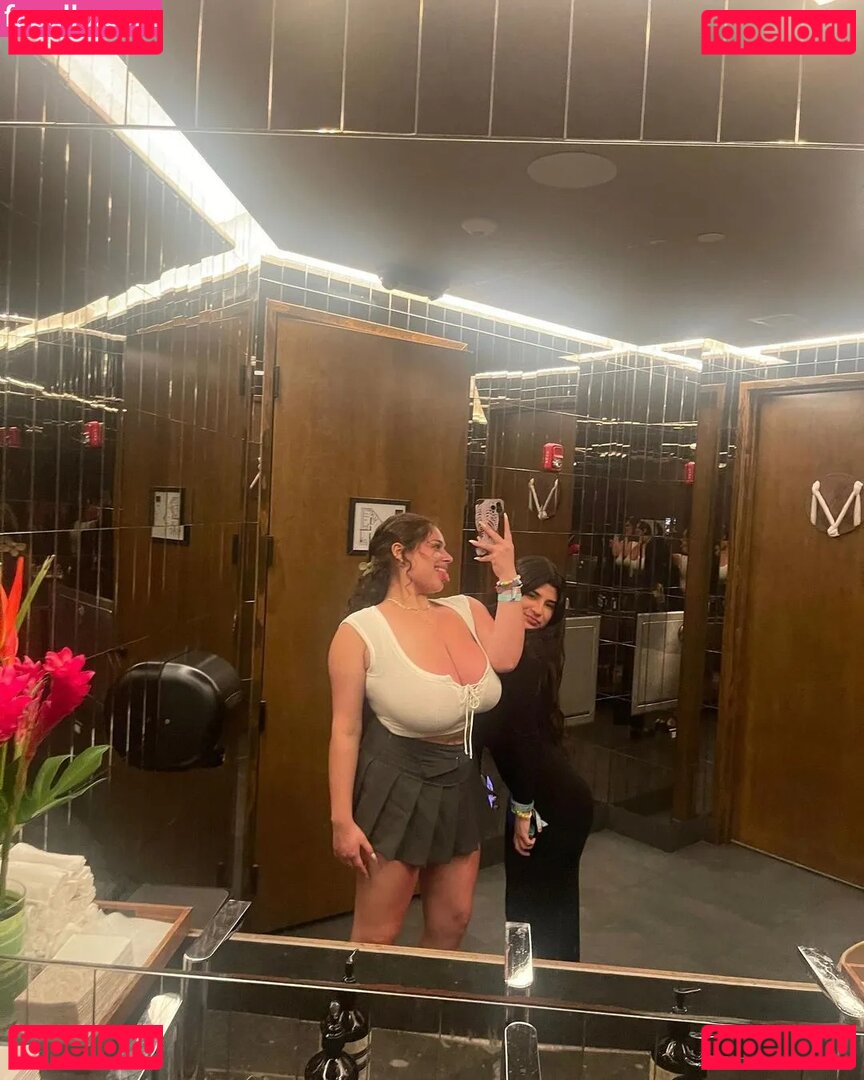 Isabel M Nude Onlyfans Photo 28