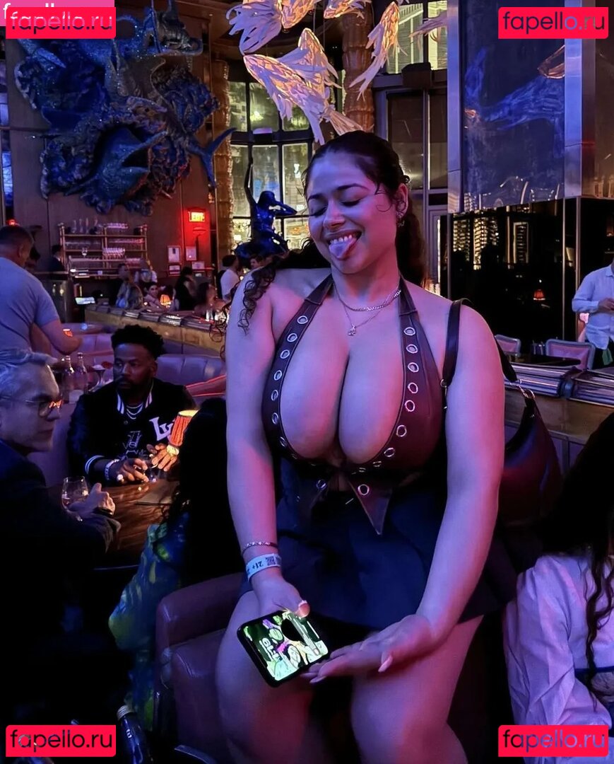 Isabel M Nude Onlyfans Photo 27