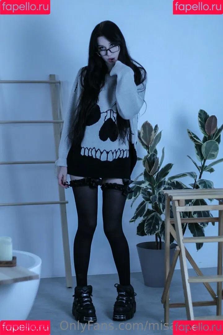 misakivirgin Onlyfans Photo Gallery 