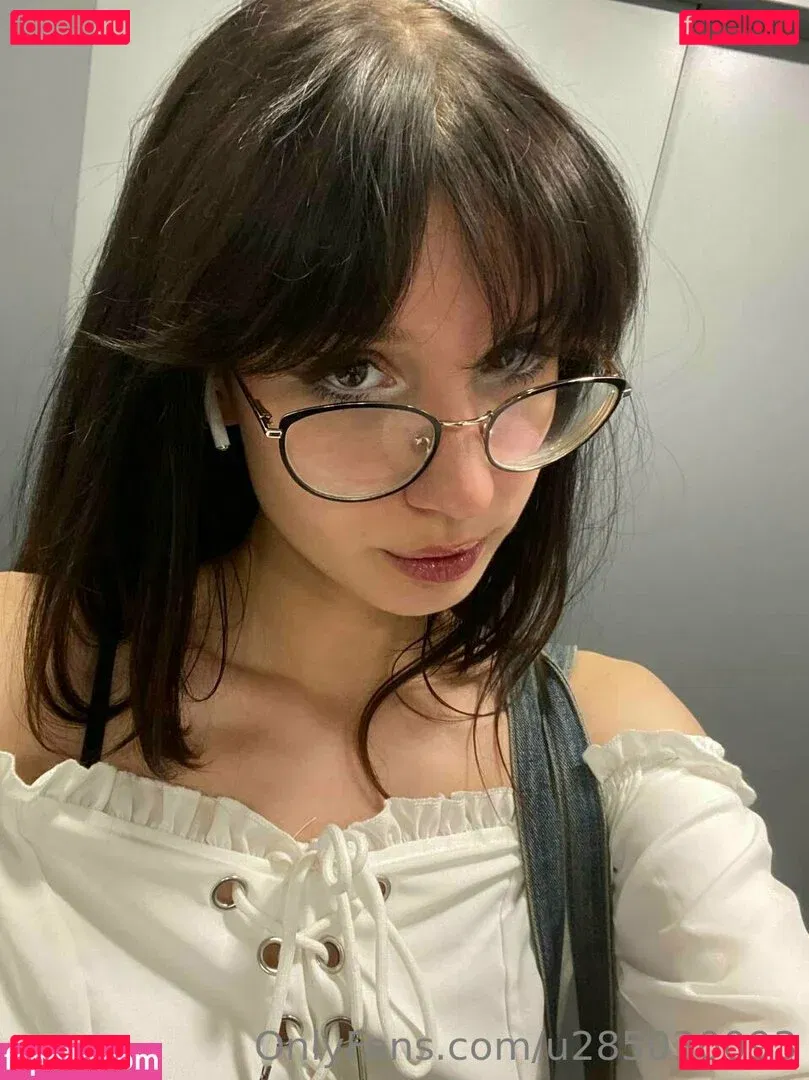 misakivirgin Onlyfans Photo Gallery 