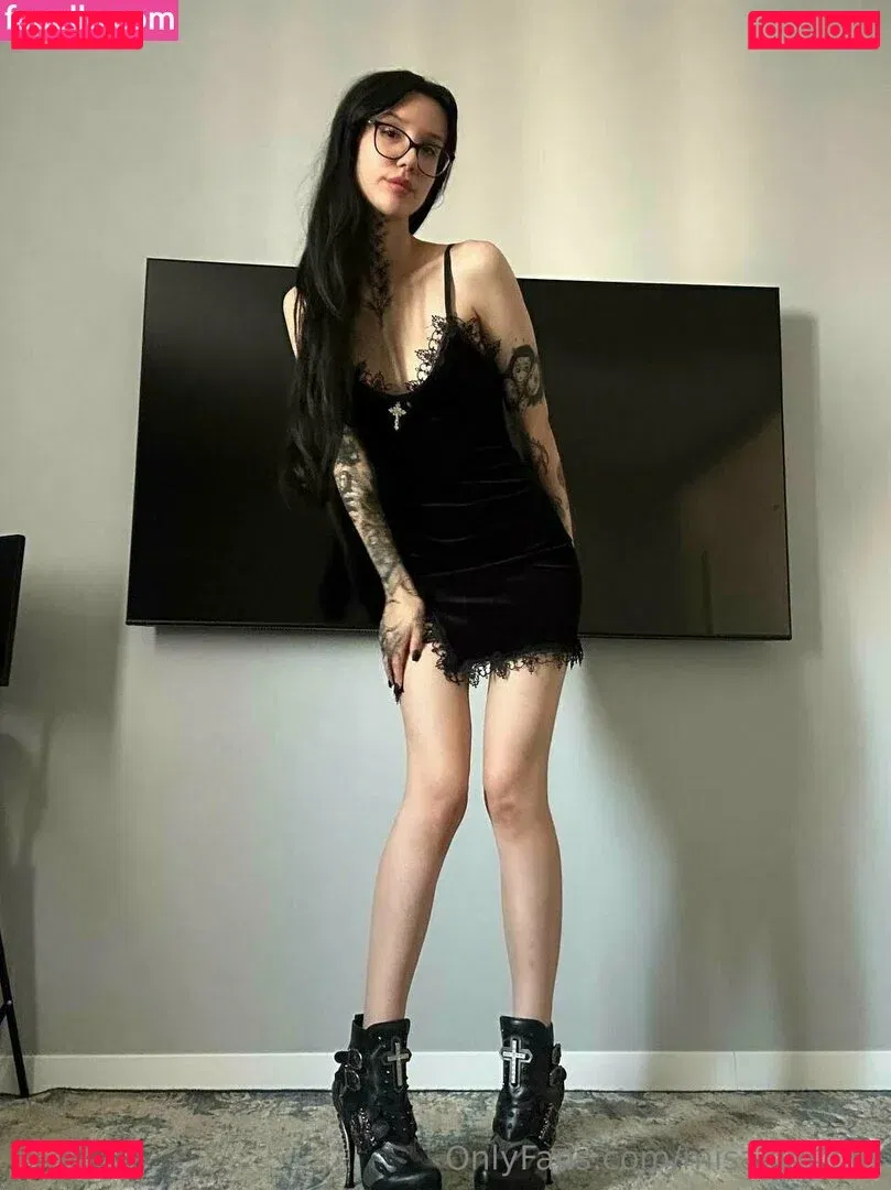 misakivirgin Onlyfans Photo Gallery 