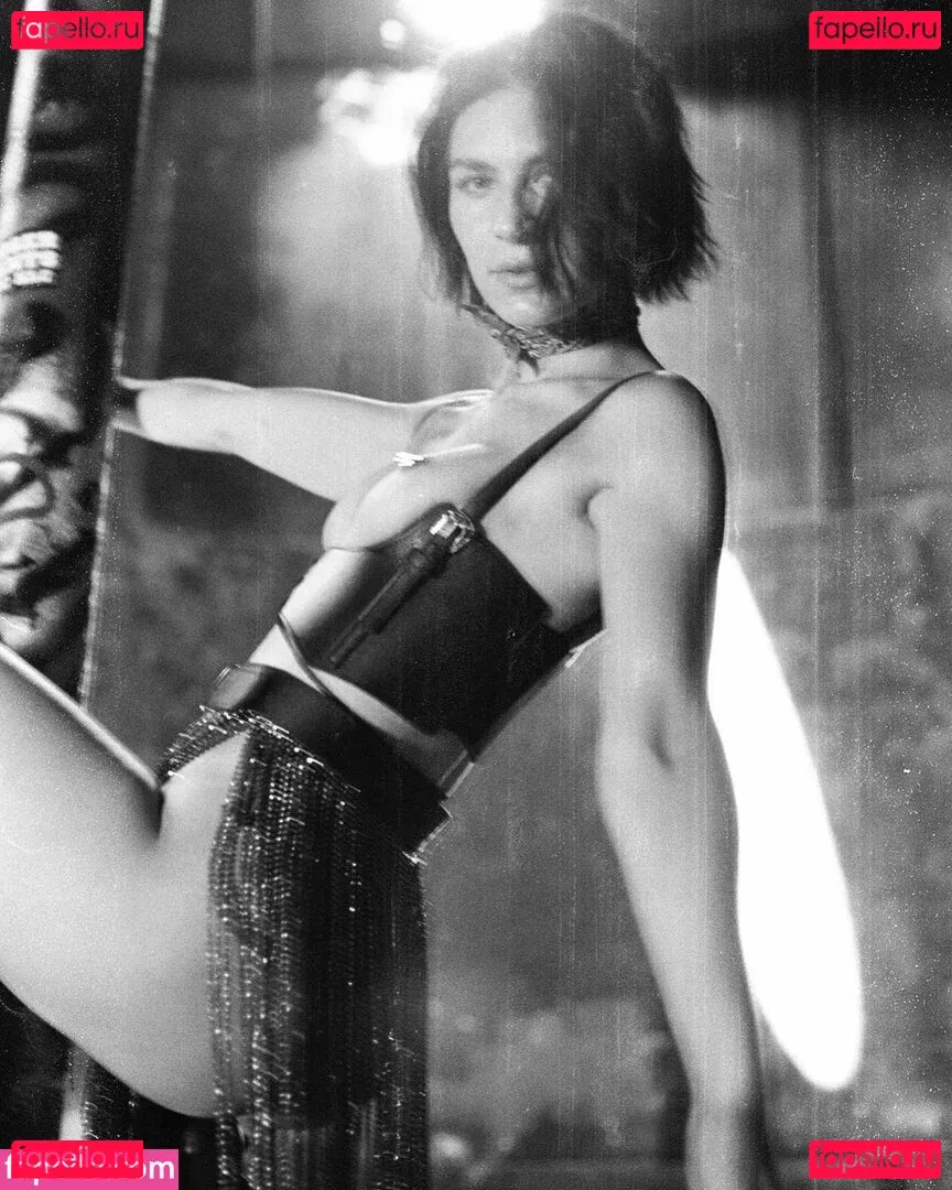 Lauren Bonner Onlyfans Photo Gallery 