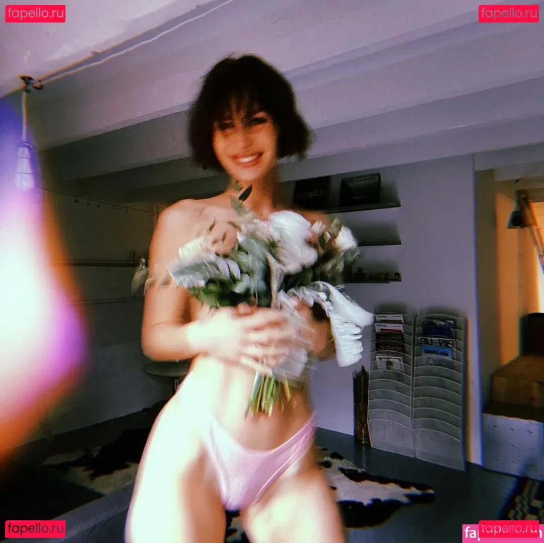 Lauren Bonner Onlyfans Photo Gallery 