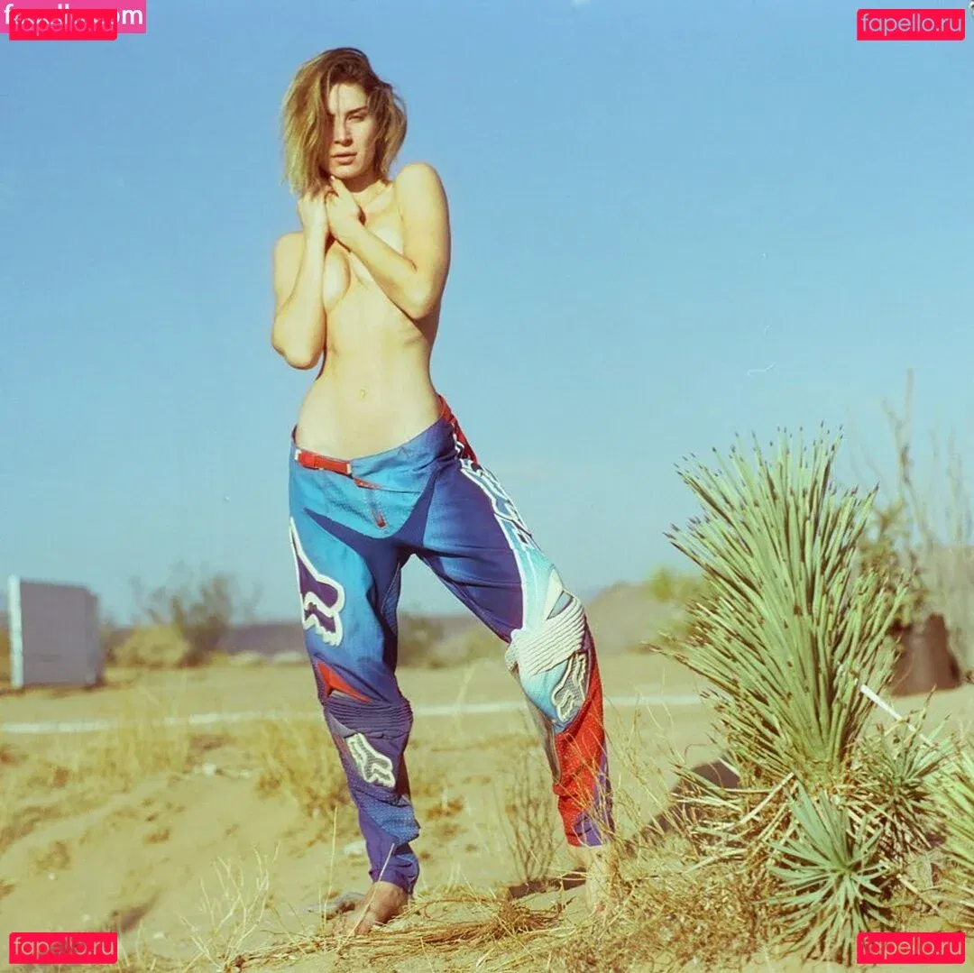 Lauren Bonner Onlyfans Photo Gallery 