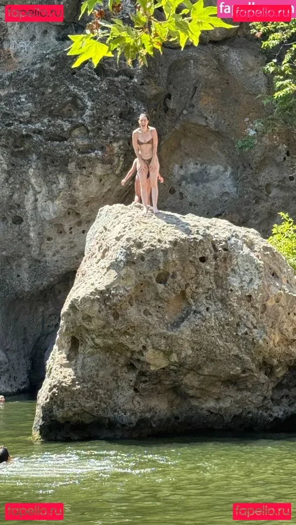 Lauren Bonner Onlyfans Photo Gallery 