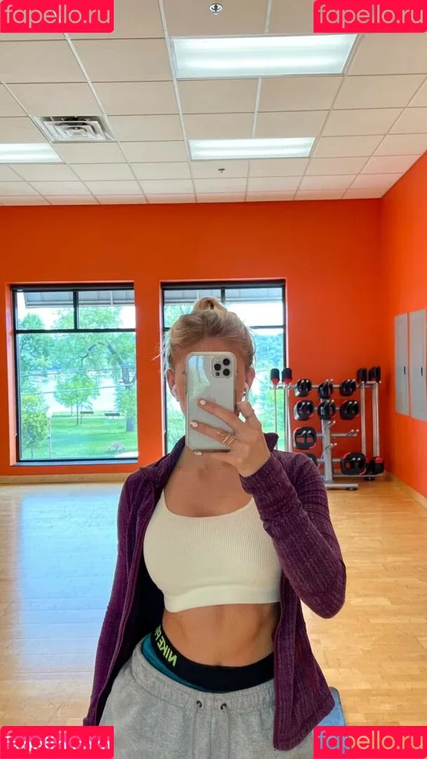 Lucy Hubbard Onlyfans Photo Gallery 