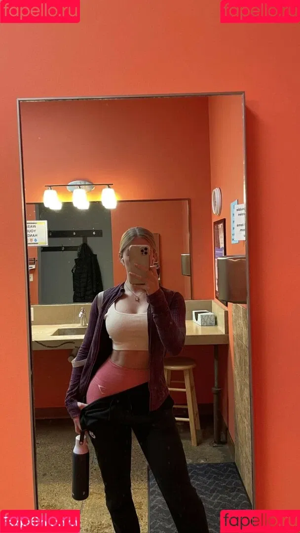 Lucy Hubbard Onlyfans Photo Gallery 