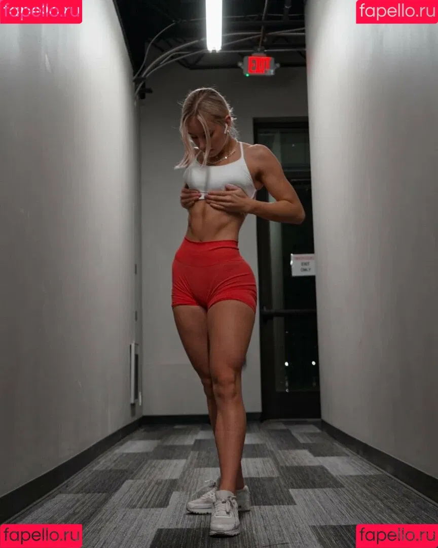 Lucy Hubbard Onlyfans Photo Gallery 