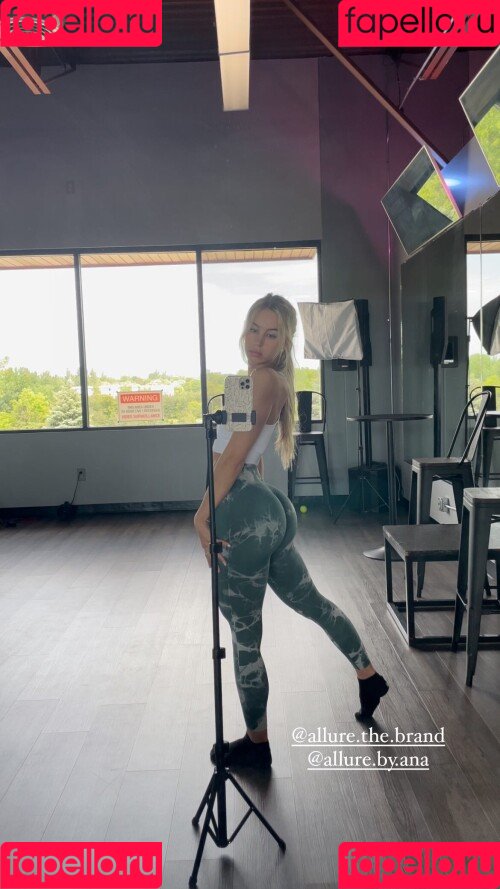 Lucy Hubbard Onlyfans Photo Gallery 