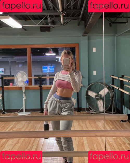 Lucy Hubbard Onlyfans Photo Gallery 