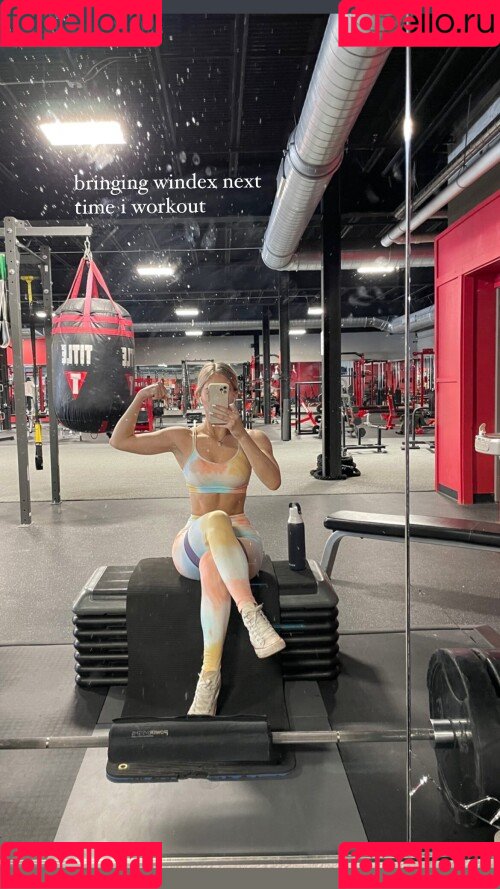 Lucy Hubbard Onlyfans Photo Gallery 