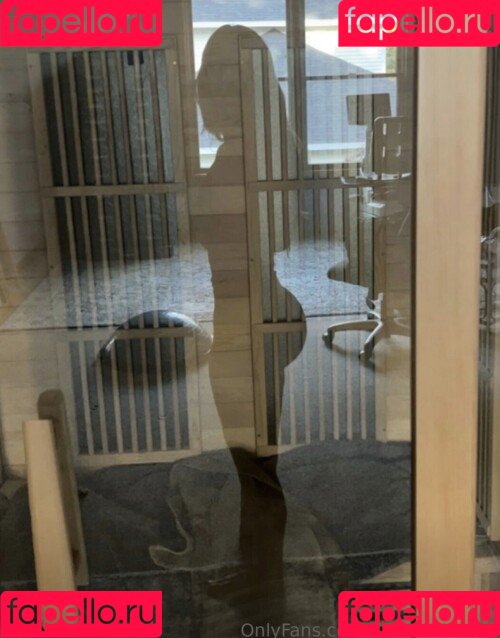 Lucy Hubbard Onlyfans Photo Gallery 