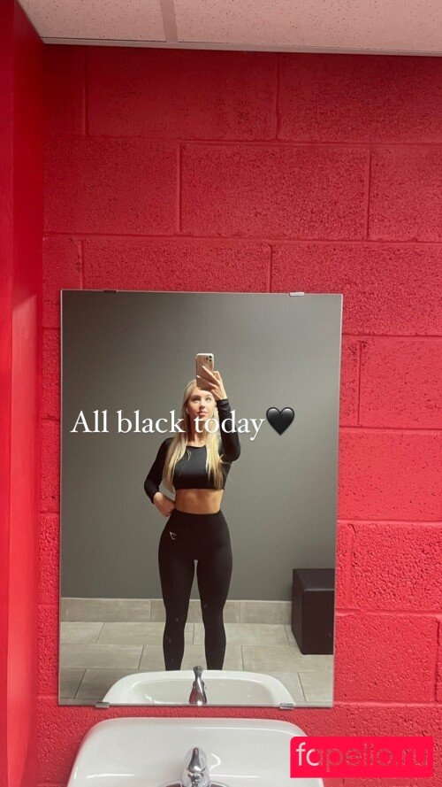 Lucy Hubbard Nude Onlyfans Photo 40