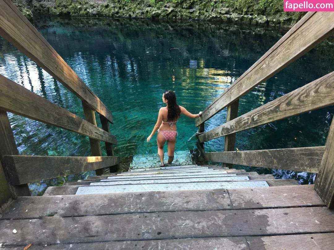 Theresa Onlyfans Photo Gallery 