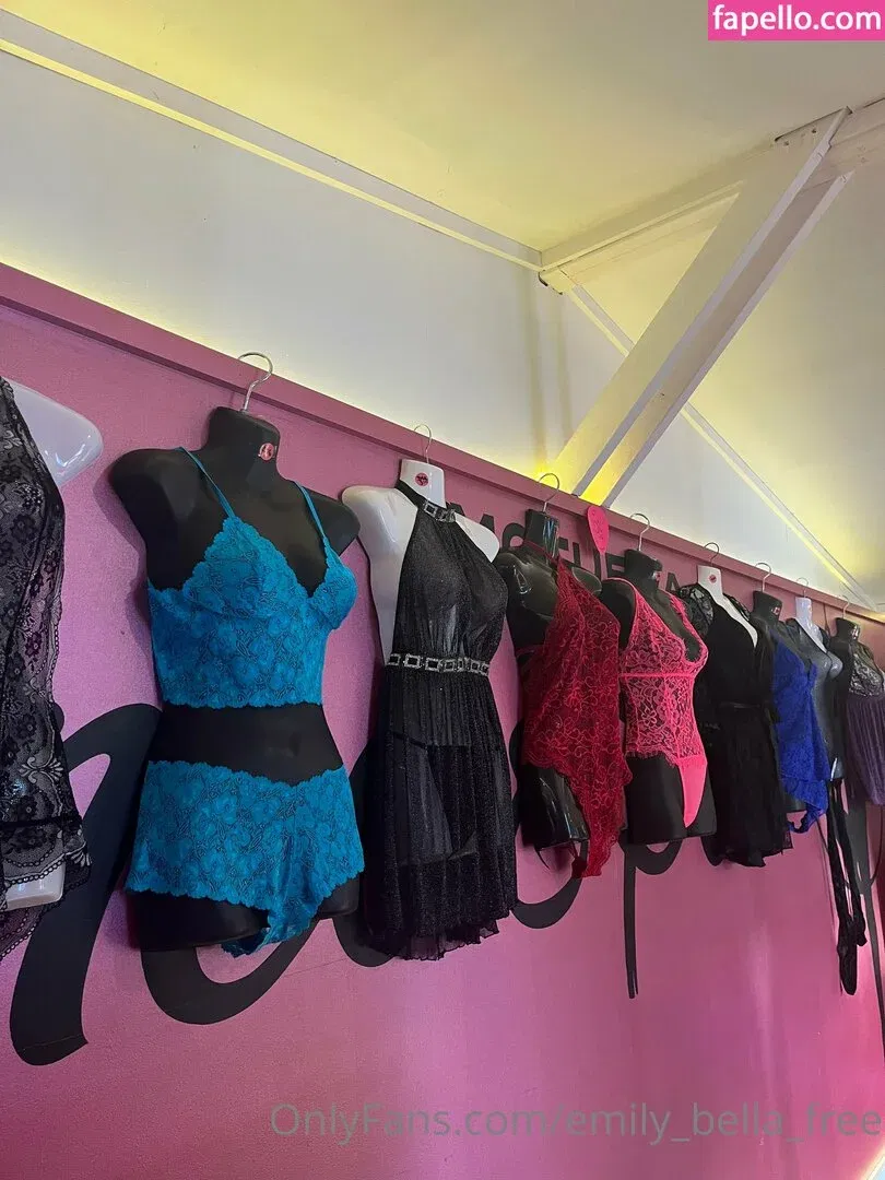 emily_bella_free Onlyfans Photo Gallery 