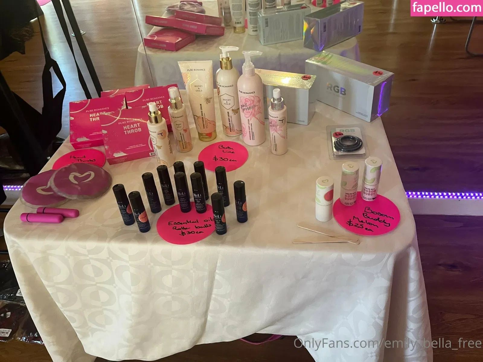 emily_bella_free Onlyfans Photo Gallery 