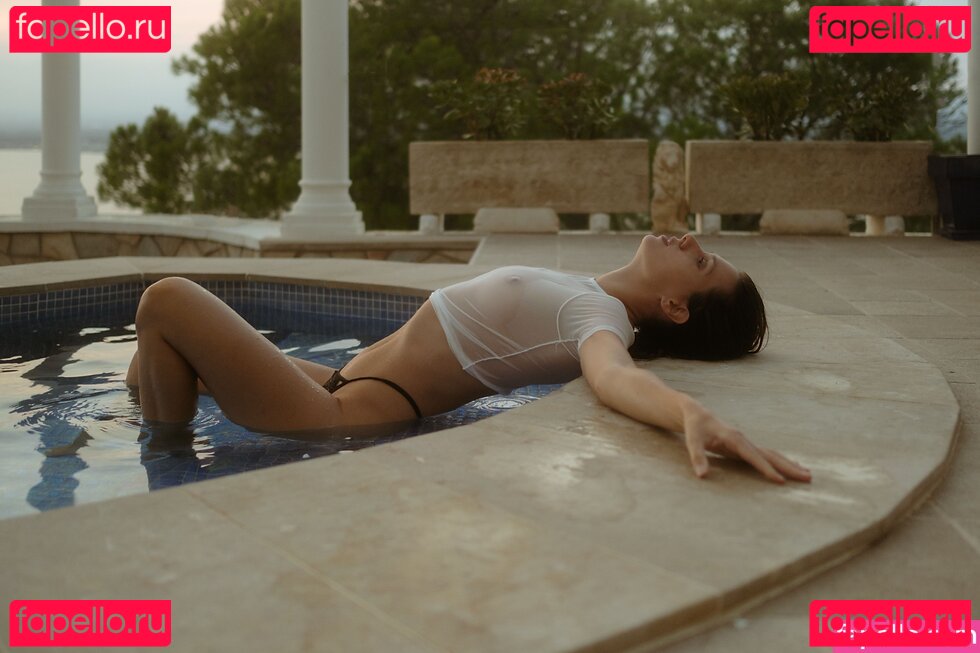 Flying Noelle Nude Onlyfans Photo 13