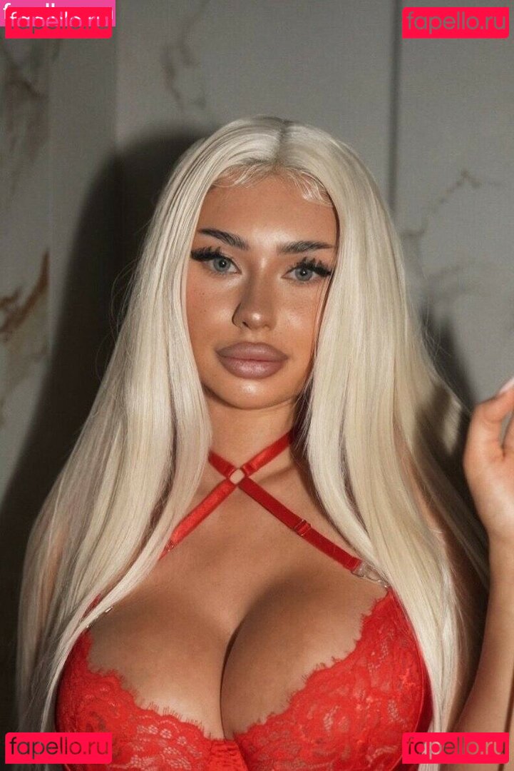 Shtatnova Nude Onlyfans Photo 3