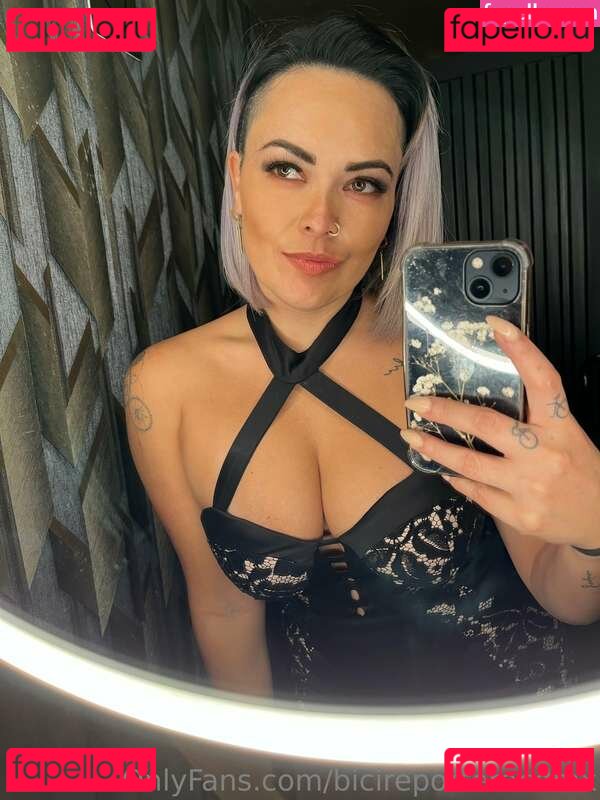 Lina Cal Nude Onlyfans Photo 35
