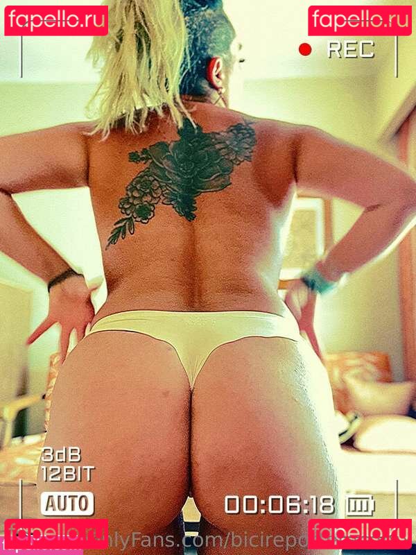 Lina Cal Nude Onlyfans Photo 31