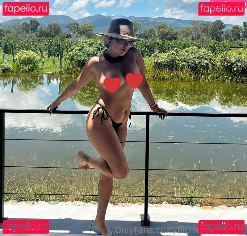 Lina Cal Nude Onlyfans Photo 19