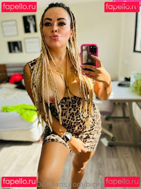Lina Cal Nude Onlyfans Photo 13