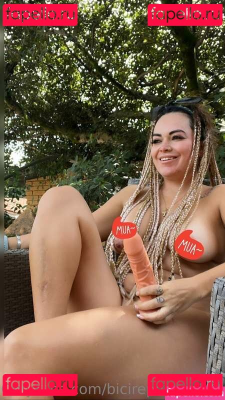 Lina Cal Nude Onlyfans Photo 7