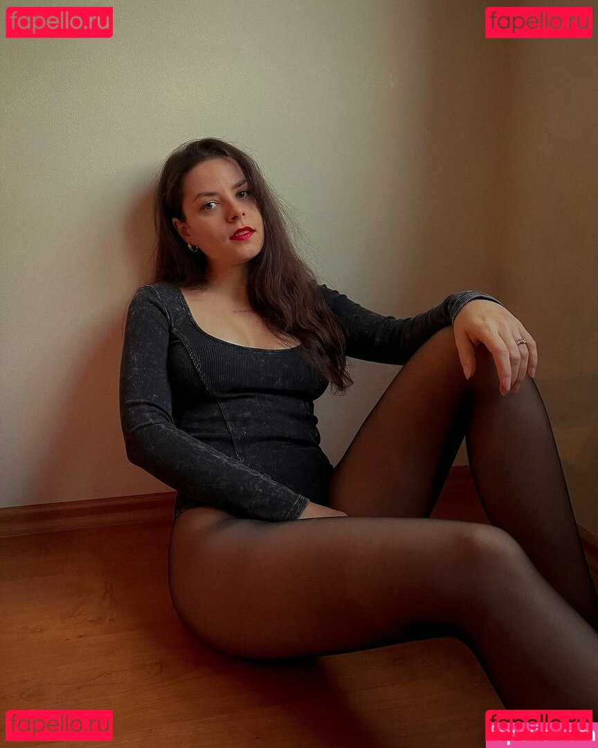 Lena Bartos Nude Onlyfans Photo 8