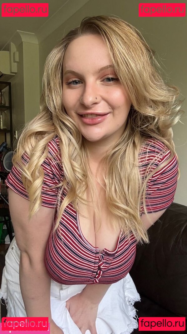 Kit Farrin Nude Onlyfans Photo 29