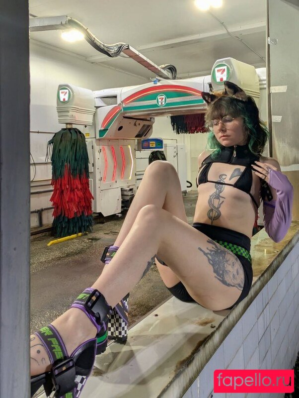 LilPeachyFox Nude Onlyfans Photo 9