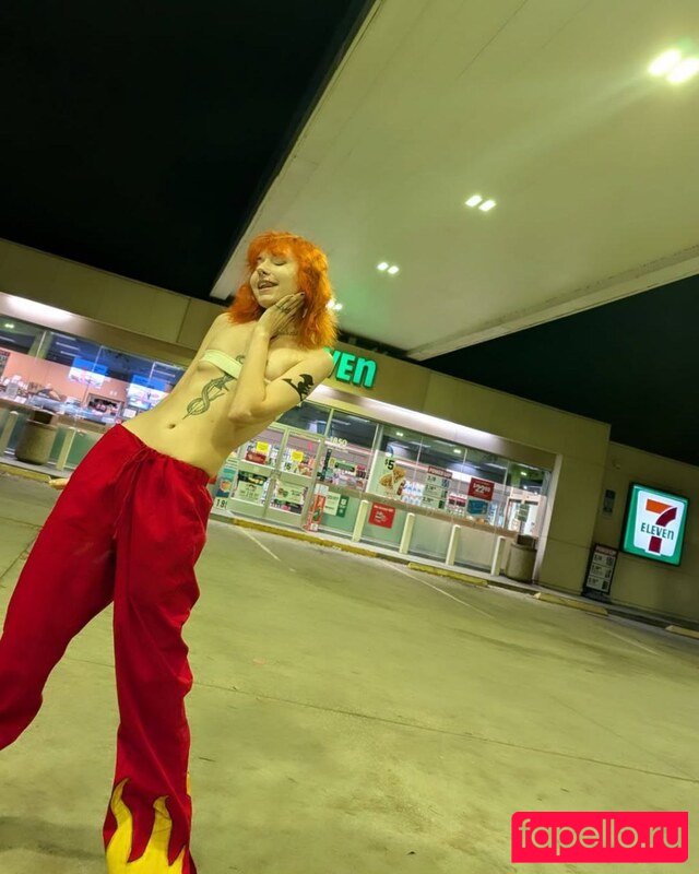 LilPeachyFox Nude Onlyfans Photo 4
